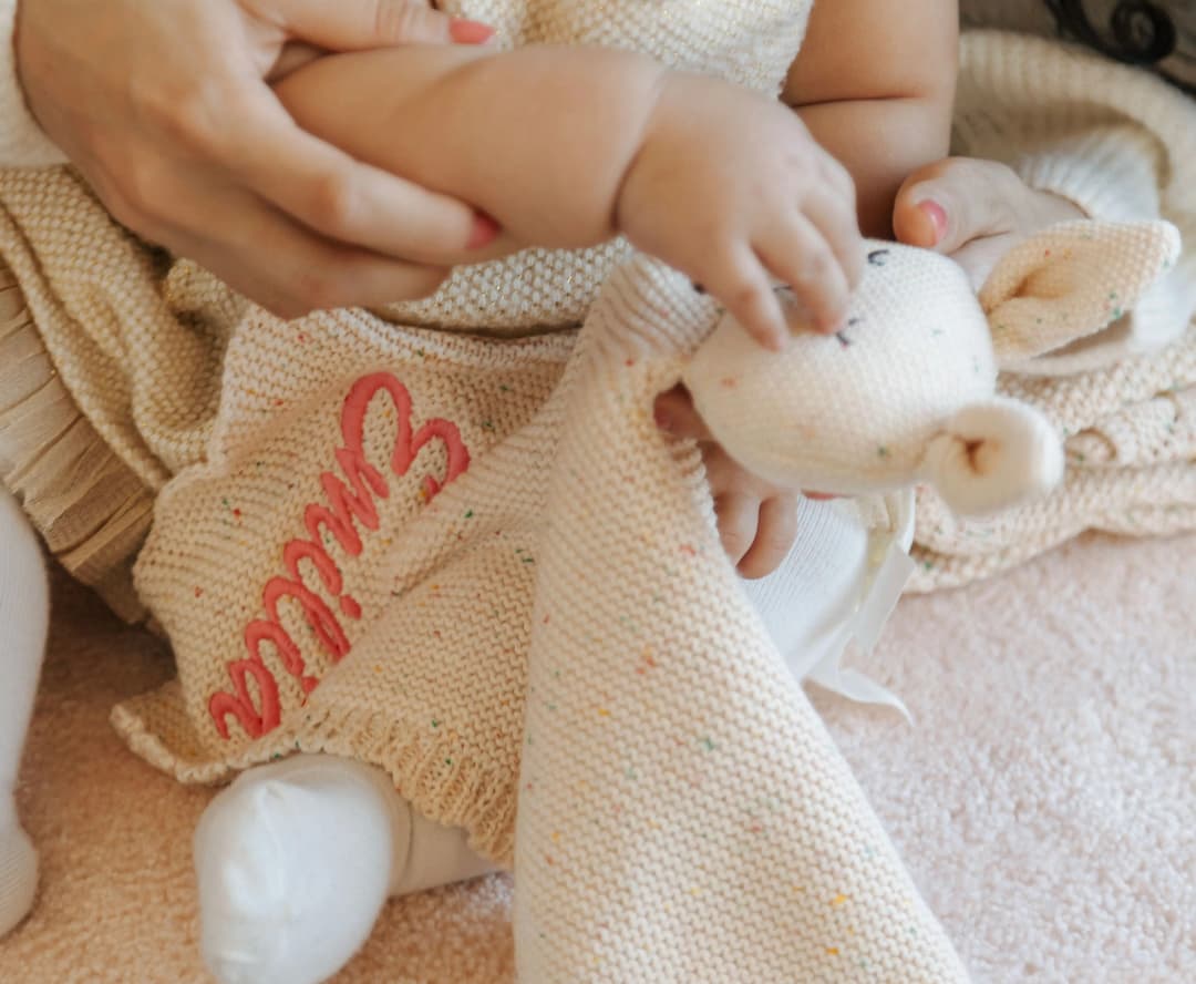 COBIJAS, MUSELINAS Y MANTAS DE APEGO