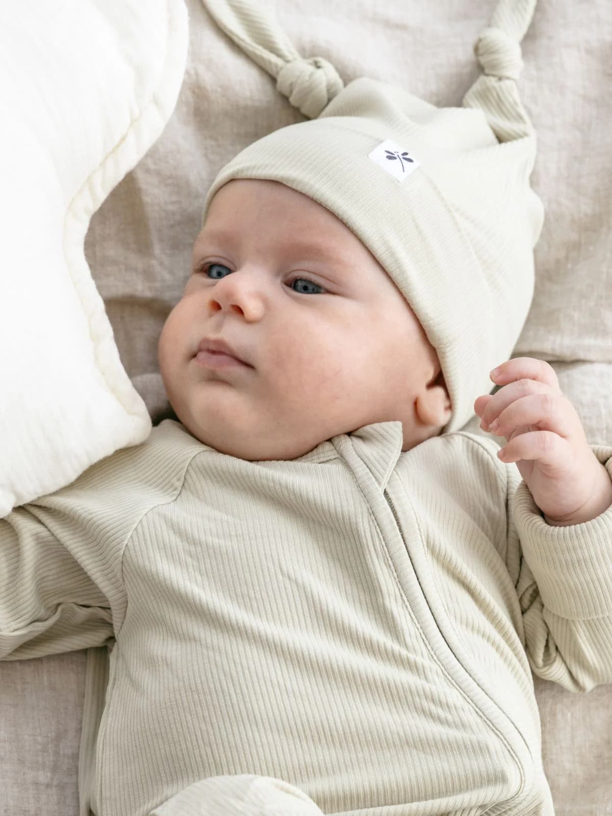 Green Double Knot Bamboo Hat